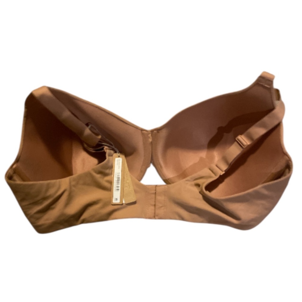 Skims Fits Everybody T-Shirt Bra - Picture 3 of 3